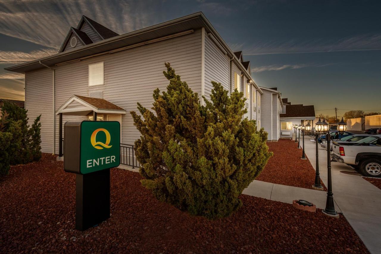 Quality Inn & Suites Near Nas ファロン エクステリア 写真