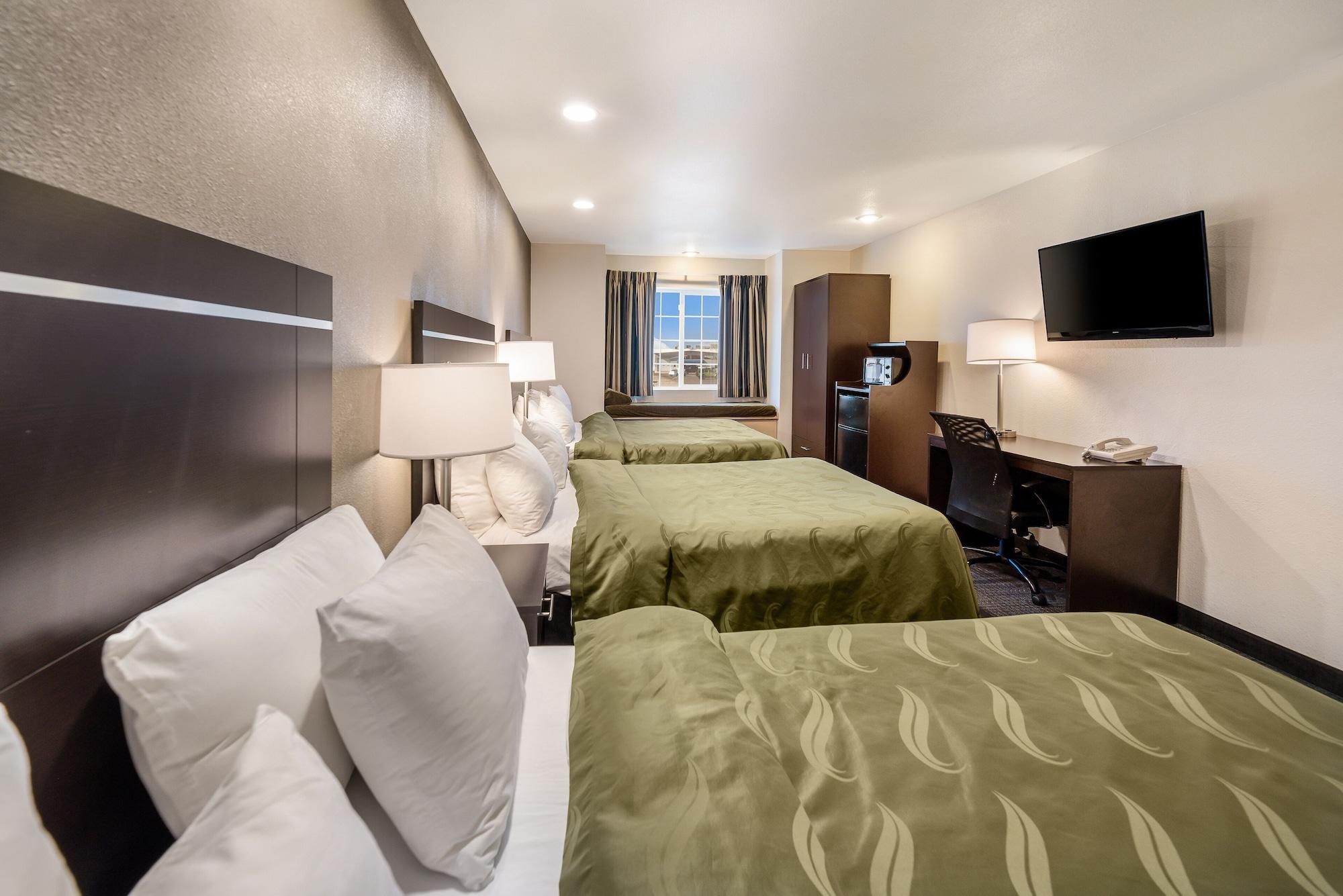 Quality Inn & Suites Near Nas ファロン エクステリア 写真