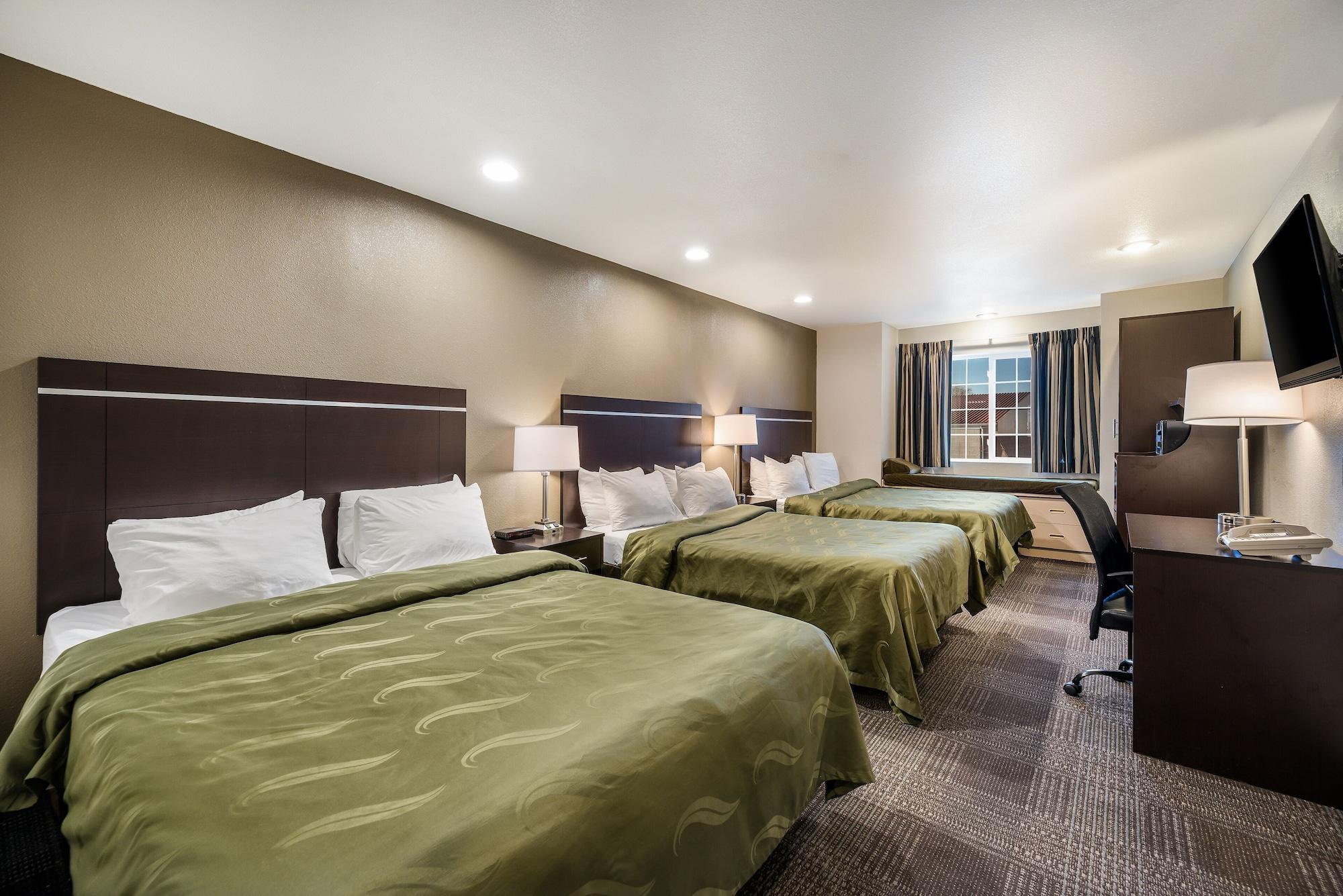 Quality Inn & Suites Near Nas ファロン エクステリア 写真