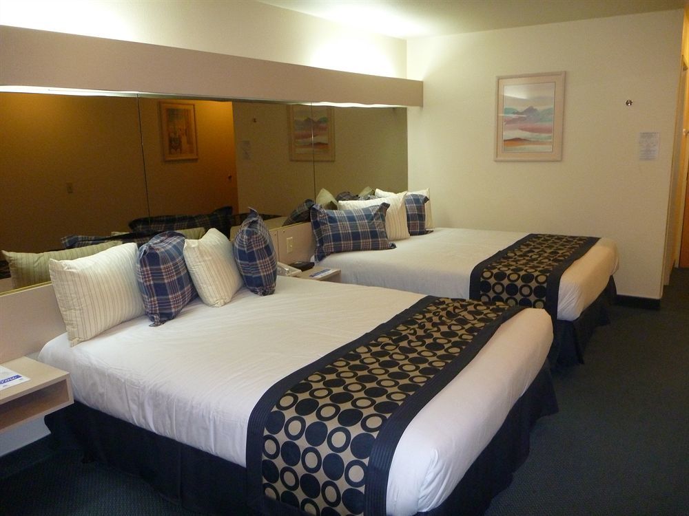Quality Inn & Suites Near Nas ファロン エクステリア 写真